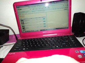 jeg selger min rosa vaio sony laptop